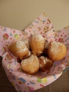 fritule sa šećerom, fritule sa čokoladom, domaće fritule, fritulice