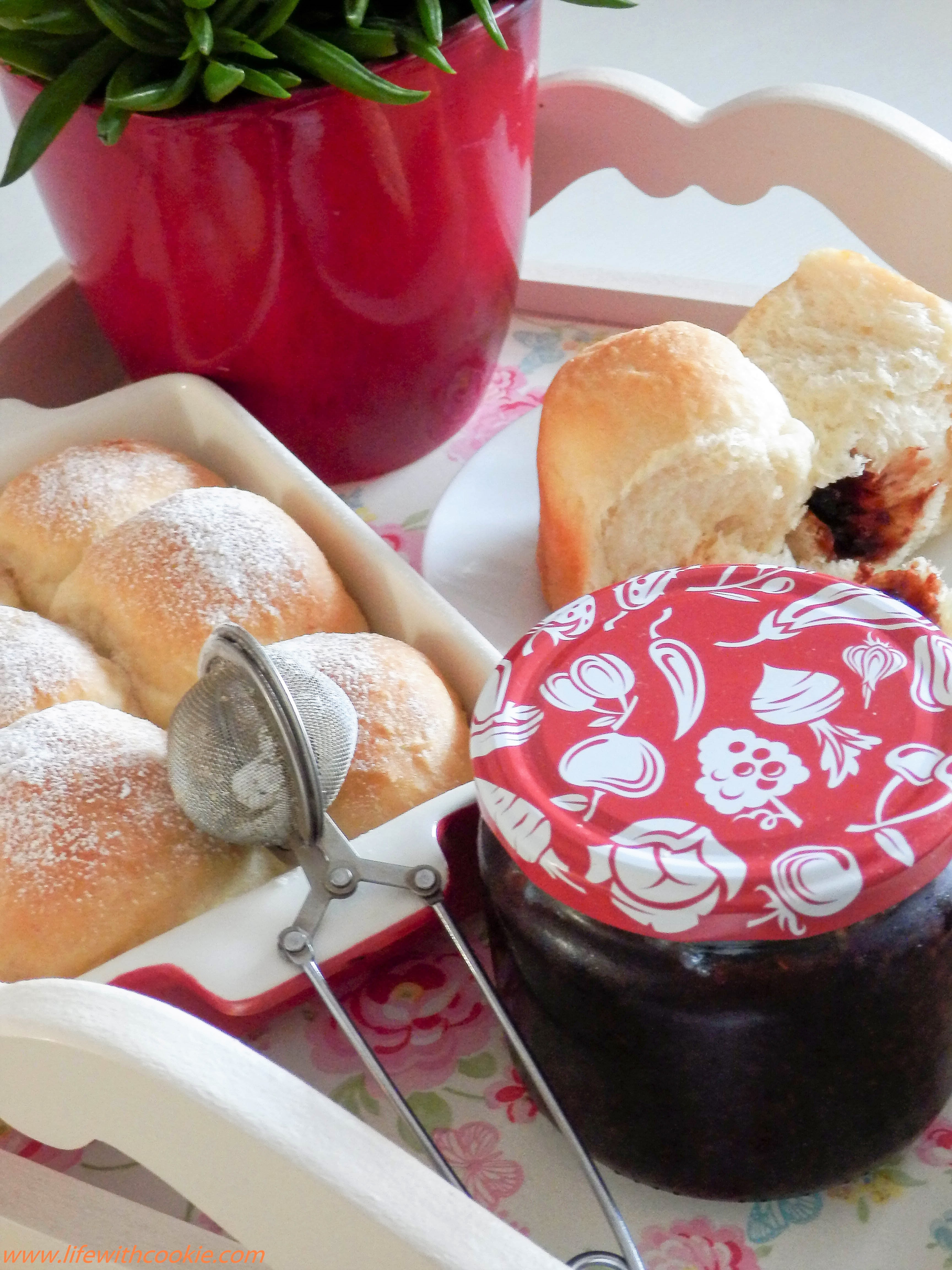 buhtle s pekmezom od šljiva